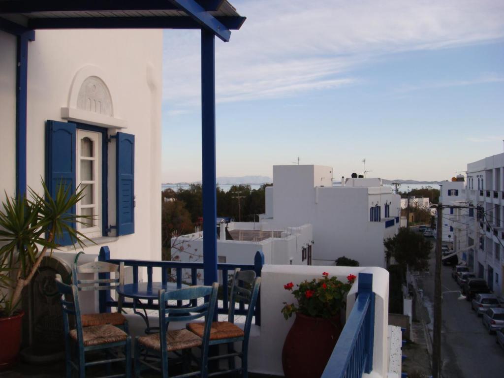 Boussetil Rooms Capanmat Tinos Ruang foto