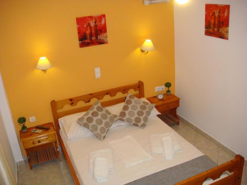 Boussetil Rooms Capanmat Tinos Bagian luar foto