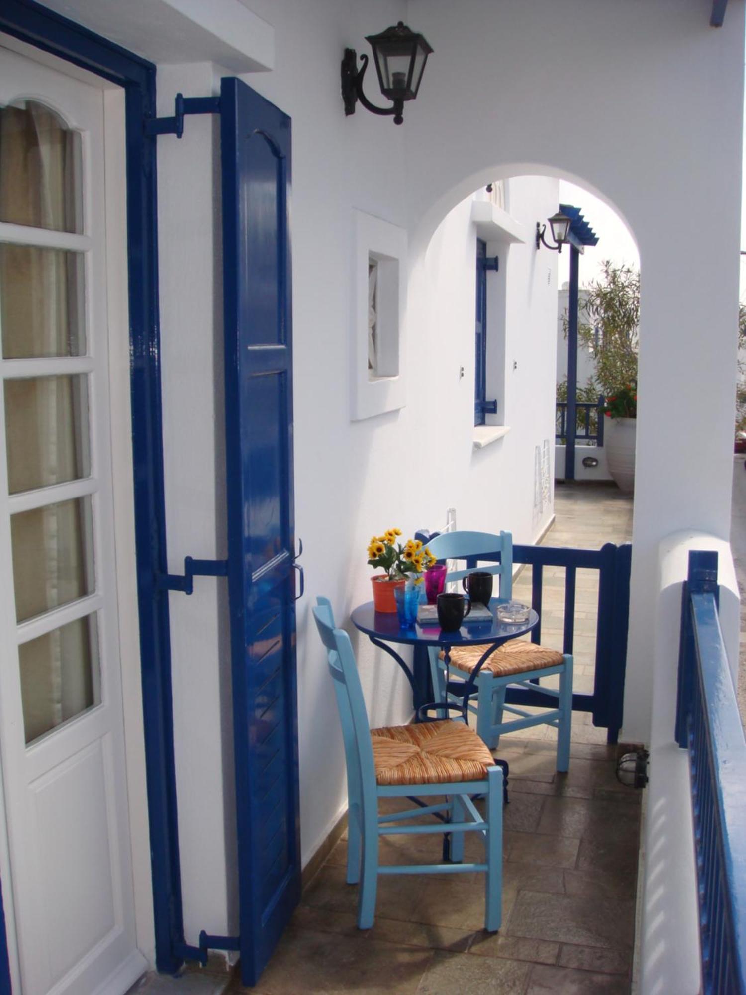 Boussetil Rooms Capanmat Tinos Bagian luar foto