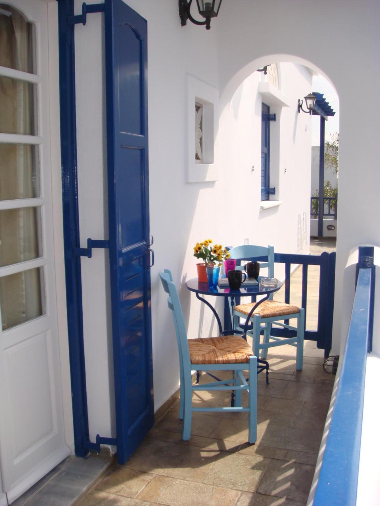 Boussetil Rooms Capanmat Tinos Bagian luar foto