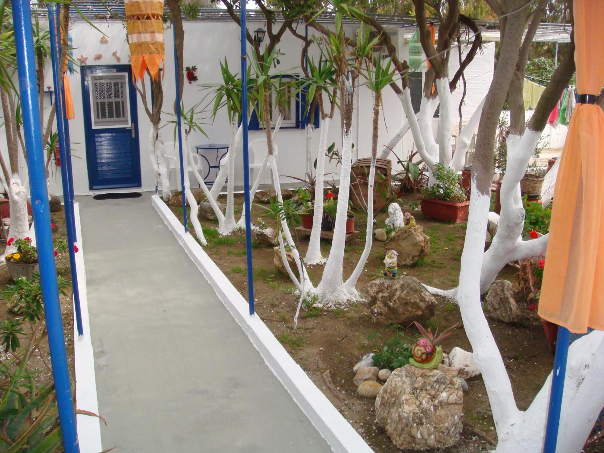 Boussetil Rooms Capanmat Tinos Bagian luar foto