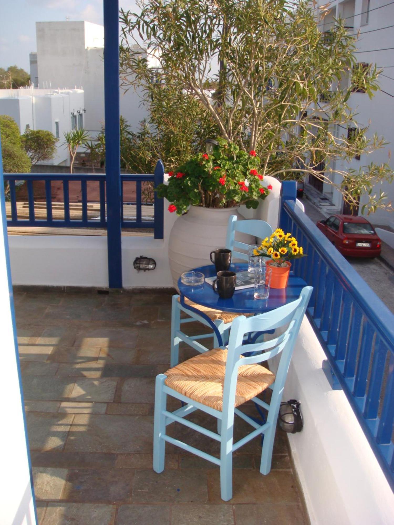 Boussetil Rooms Capanmat Tinos Bagian luar foto