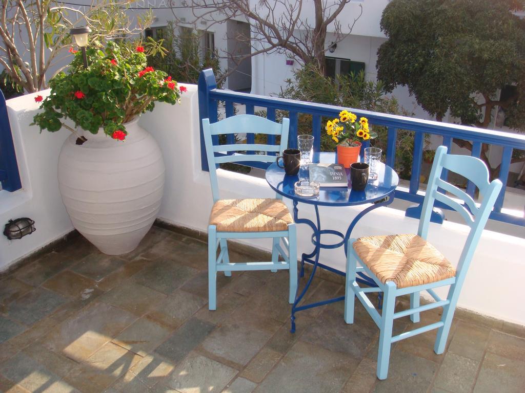 Boussetil Rooms Capanmat Tinos Bagian luar foto