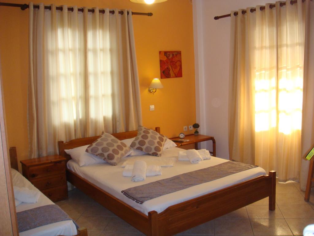 Boussetil Rooms Capanmat Tinos Bagian luar foto
