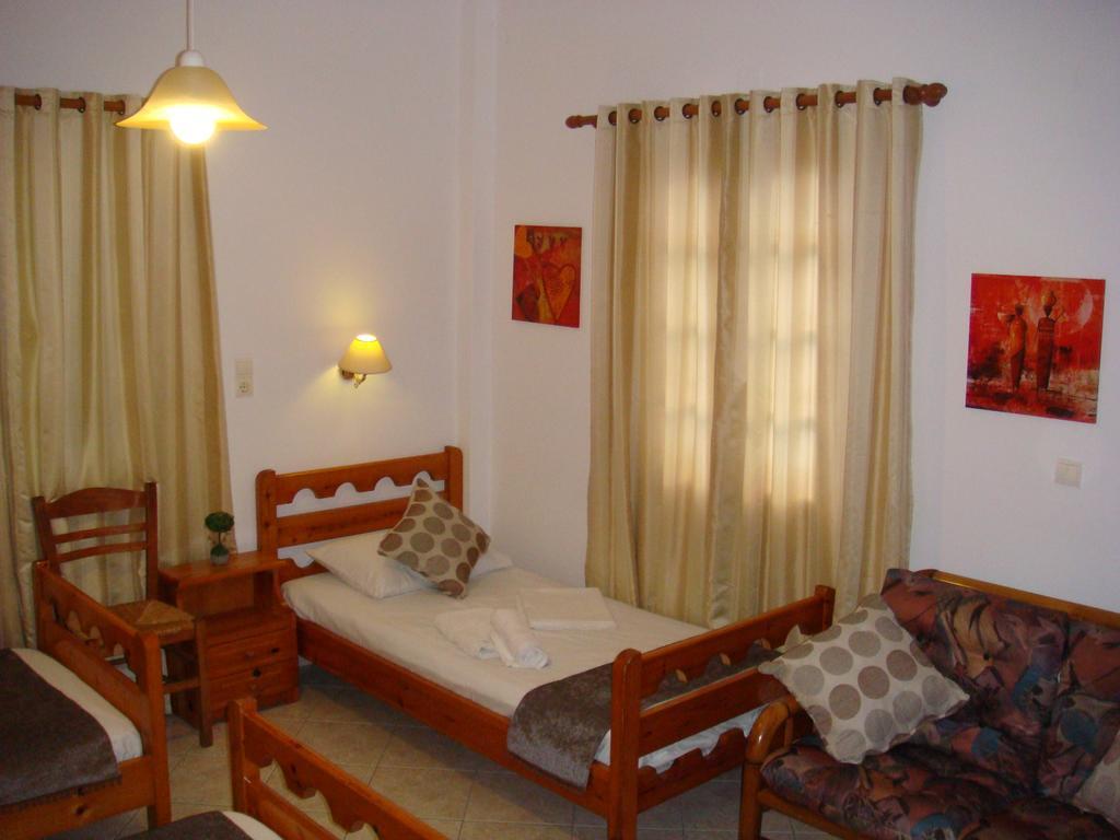 Boussetil Rooms Capanmat Tinos Bagian luar foto