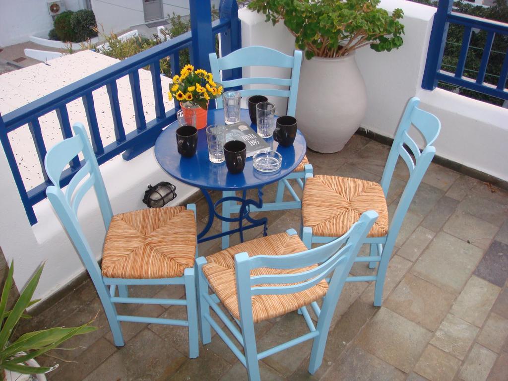 Boussetil Rooms Capanmat Tinos Bagian luar foto
