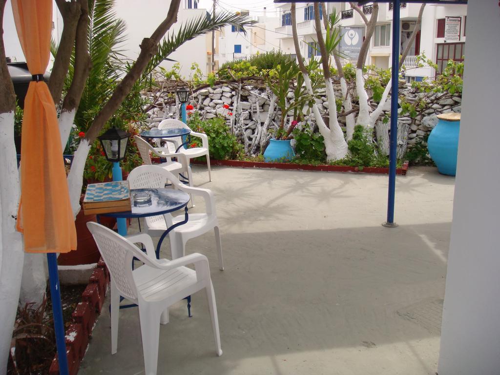 Boussetil Rooms Capanmat Tinos Bagian luar foto